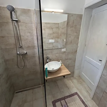 Apartment Ampia Dimora Con Volte E Cortile *