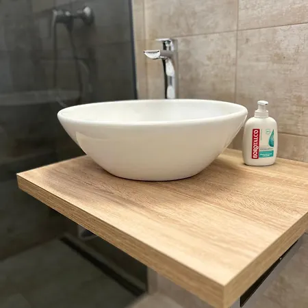 Apartment Ampia Dimora Con Volte E Cortile *